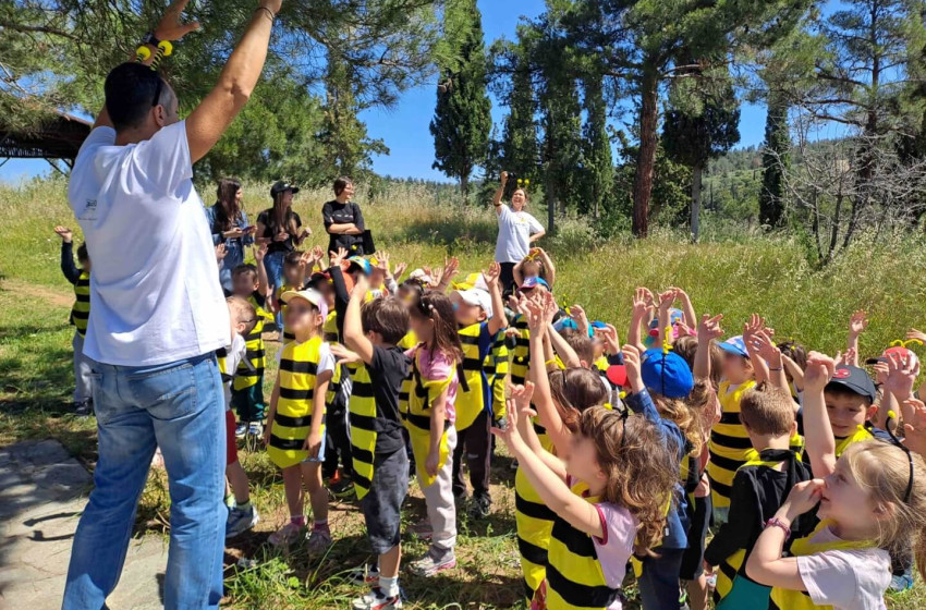 Μπιζζζ… Γίναμε… «μέλισσες»!